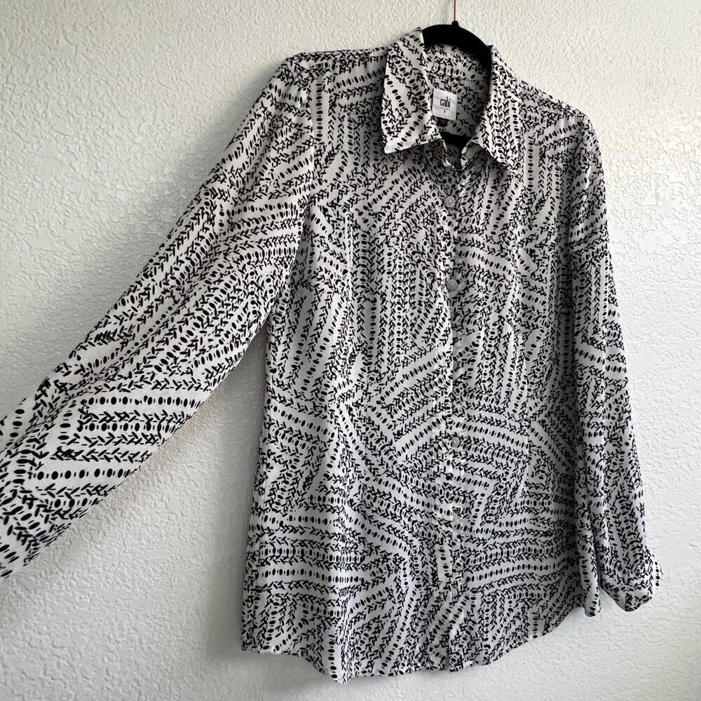 Cabi Women Black White Abstract Geometric Button Down Blouse Size Small